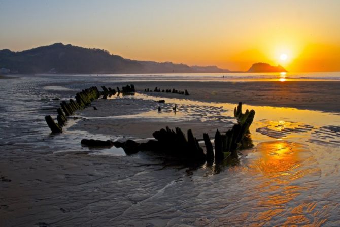 Puesta de sol con Gustav a la vista : foto en Zarautz