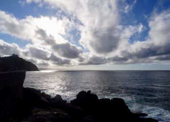 Puesta de Sol, con Nubes.