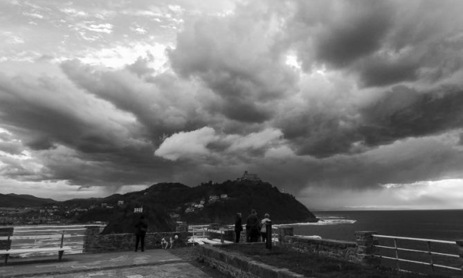 La que se avecina: foto en Donostia-San Sebastián