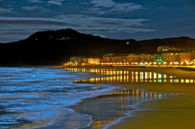 Reflejos al atardecer : foto en Zarautz