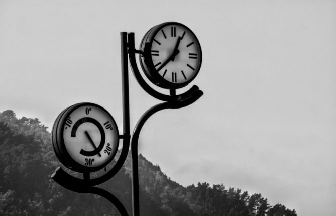 Reloj del malecón : foto en Zarautz