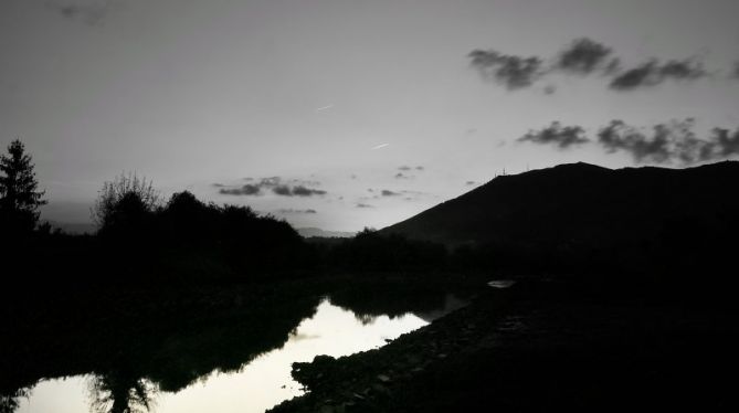 Silueta Jaizkibel blanco y negro: foto en Hondarribia