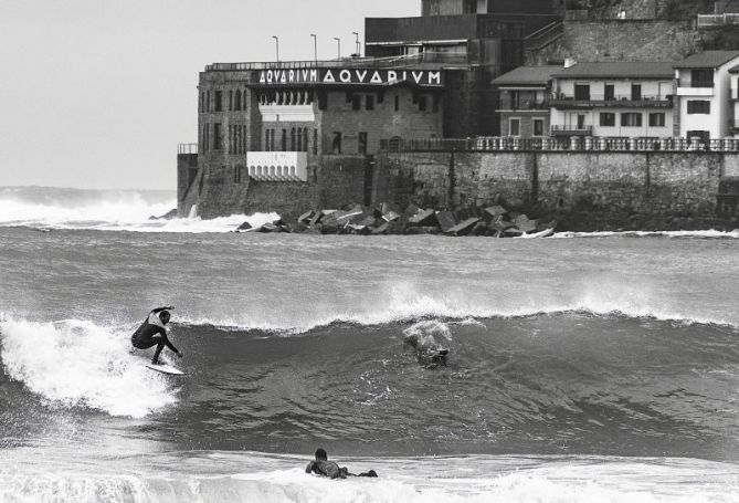 surf en la contxa: foto en Donostia-San Sebastián