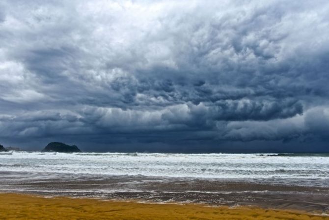 Temporal en la playa de Zarautz : foto en Zarautz