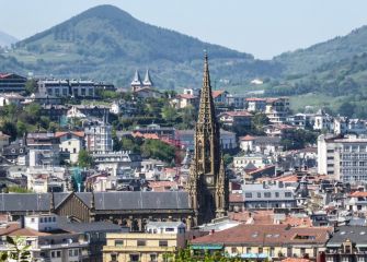 Torres sobre los tejados