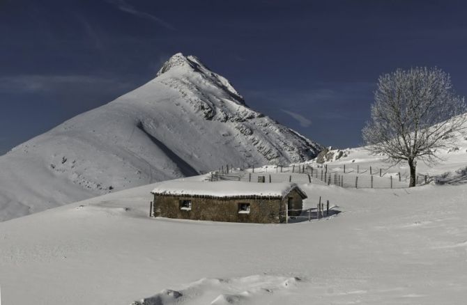 Txindoki: foto en Amezketa