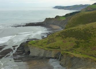 Urjauzia Itsas labarretan.