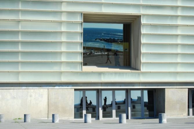 ventanas del Kursaal: foto en Donostia-San Sebastián