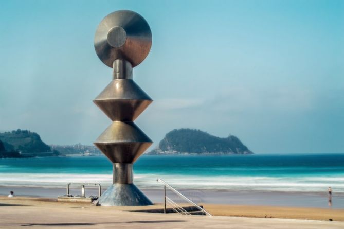 Zarauzko dama: foto en Zarautz