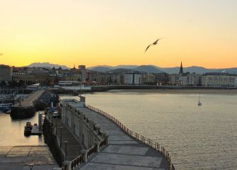Amanecer en el puerto