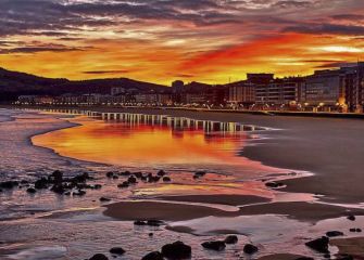 Atardecer en la playa de Zaarutz 