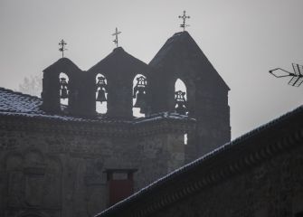 3 campanarios para 4 campanas 