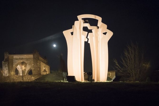 monumento a la memoria historica: foto en Elgoibar