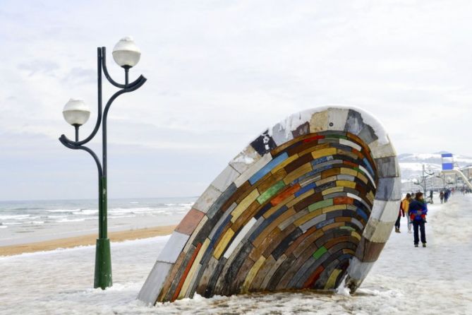 Nevada en la playa de Zarautz : foto en Zarautz