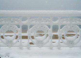 Nieve en la barandilla de la Concha
