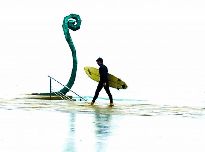 Surfista : foto en Zarautz