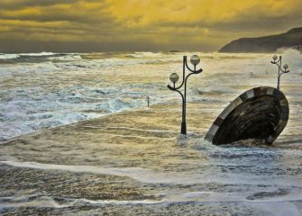 Temporal en la playa de Zarautz 