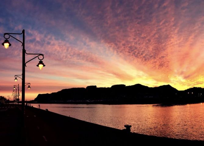 Amanecer: foto en Zumaia