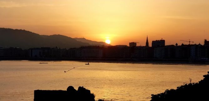 Amanecer donostiarra : foto en Donostia-San Sebastián