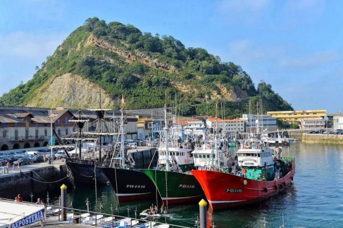 La antigua modernidad.: foto en Getaria