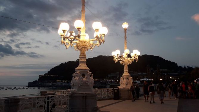 atardecer en la Concha: foto en Donostia-San Sebastián