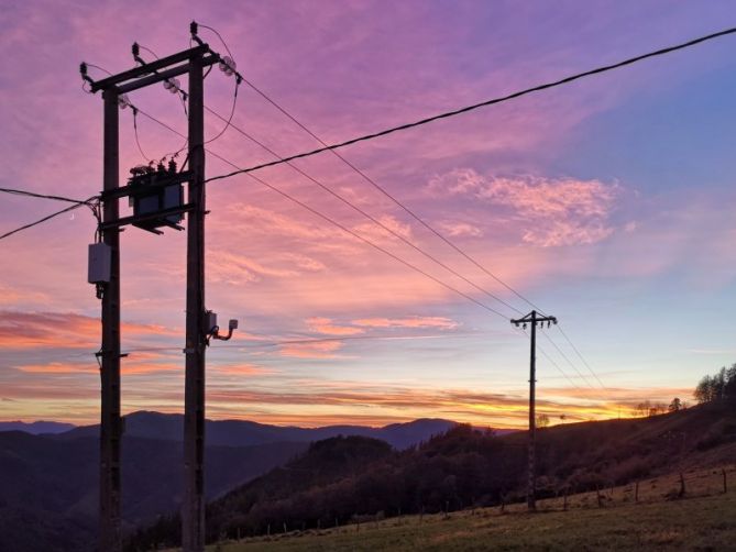 Atardecer Eléctrico.: foto en Azpeitia