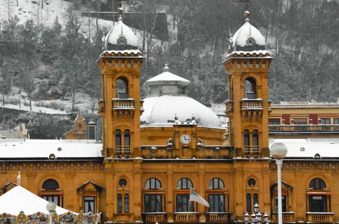 AYUNTAMIENTO NEVADO: foto en Donostia-San Sebastián