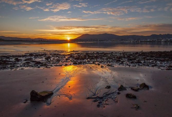 Bahia de txingudi: foto en Hondarribia