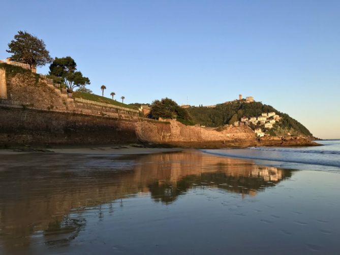 Bajando a la playa : foto en Donostia-San Sebastián