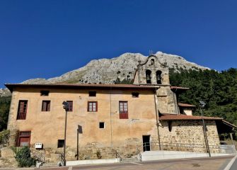 Bajo la ladera