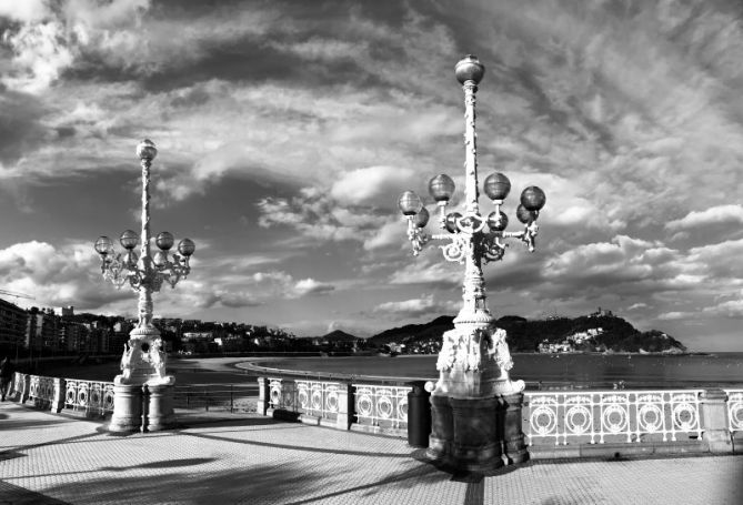 Blanco y bello: foto en Donostia-San Sebastián