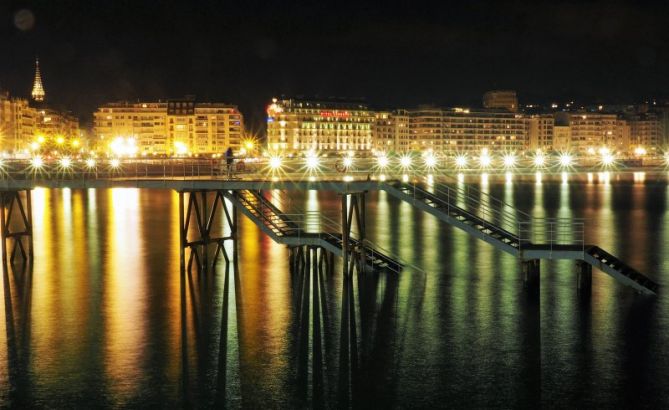 Buscando reflejos: foto en Donostia-San Sebastián