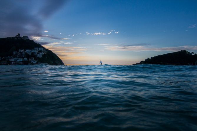 Calma en el horizonte: foto en Donostia-San Sebastián