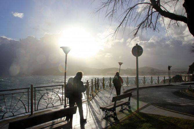 Caminantes invernales: foto en Zarautz