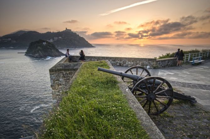 cañones de urgull: foto en Donostia-San Sebastián