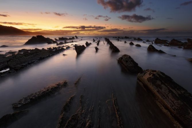 crestas del dragon: foto en Zumaia