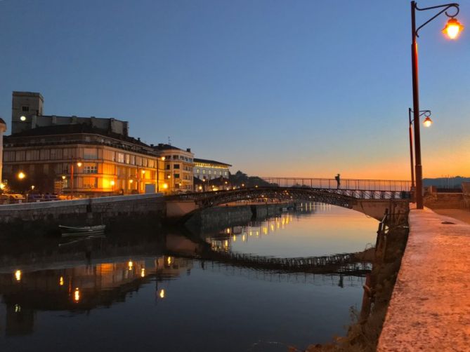 Cruzando la ria: foto en Zumaia