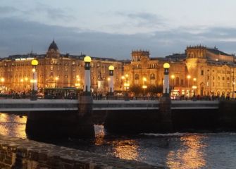 Disfrutando de la noche de Donostia