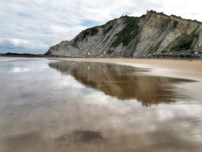 espejos de arena y agua: foto en Zumaia