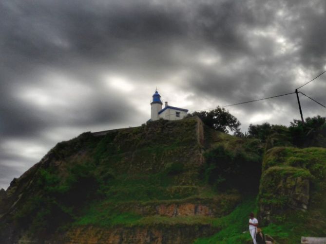 Faro: foto en Zumaia