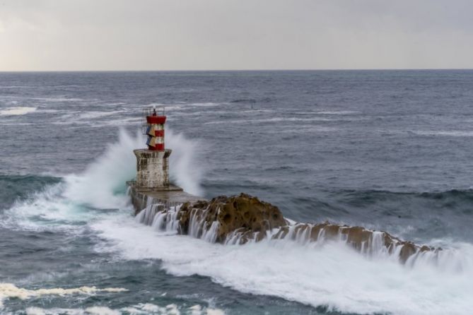 faro pasaia: foto en Pasaia