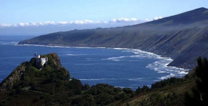 FARO DE LA PLATA Y JAIZQUIBEL: foto en Pasaia