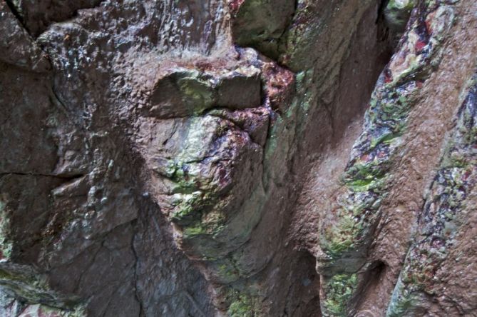 Flysch en la cueva : foto en Zumaia