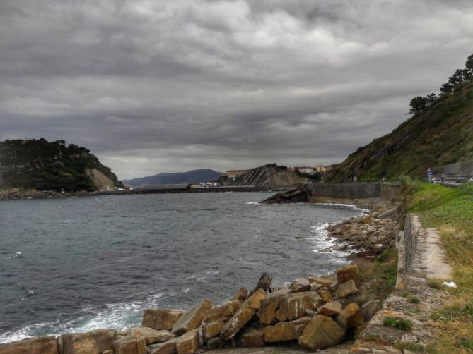 al fondo Getaria: foto en Getaria