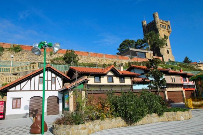 Igeldo de postal: foto en Donostia-San Sebastián