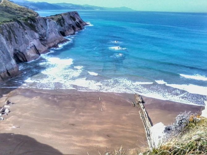 ITZURUN 7: foto en Zumaia