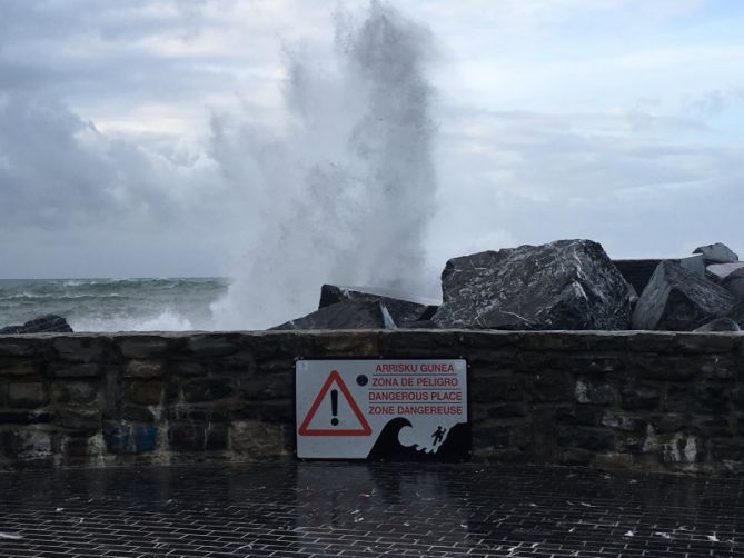 Kontuz!: foto en Donostia-San Sebastián