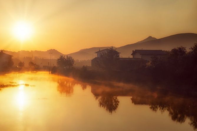 Larraun y el sol: foto en Hondarribia