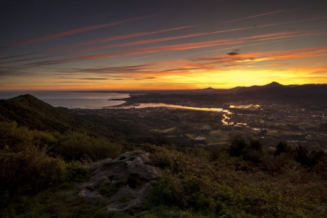 lehen argiak hondarribin: foto en Hondarribia