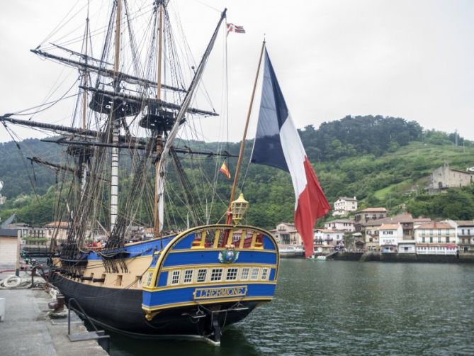 LHERMIONE: foto en Pasaia